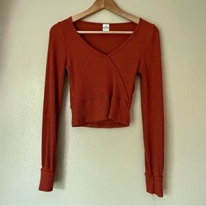 ❇️Hollister Rust Ribbed Long Sleeve Faux Wrap Top 2 for $22❇️
